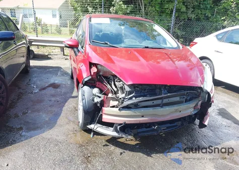 2016 Ford Fiesta Titanium z USA, uszkodzony, nr VIN 3FADP4CJ1GM187920